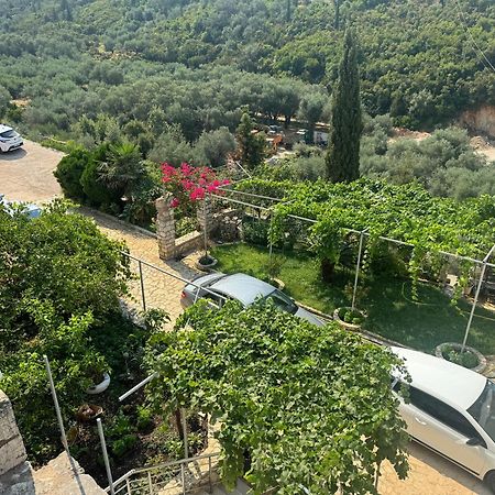 Ion Rooms Himare Exterior photo