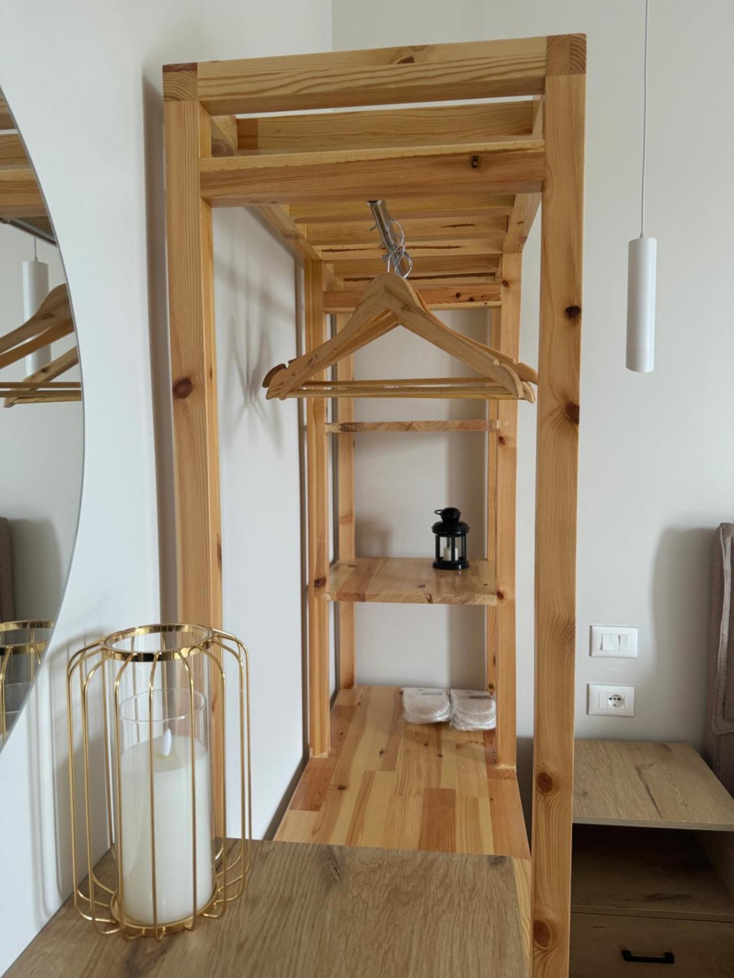 Ion Rooms Himare Exterior photo