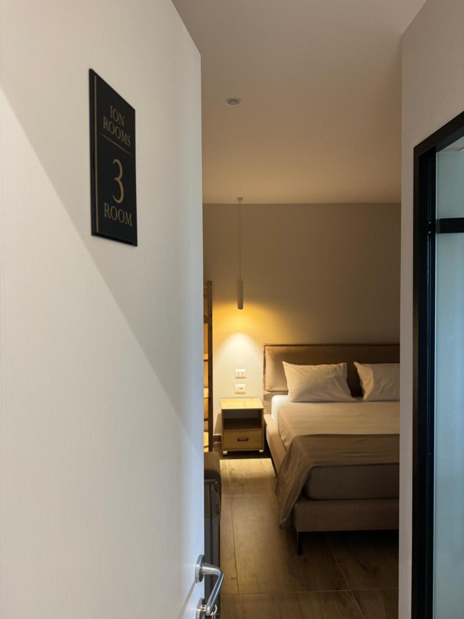 Ion Rooms Himare Exterior photo