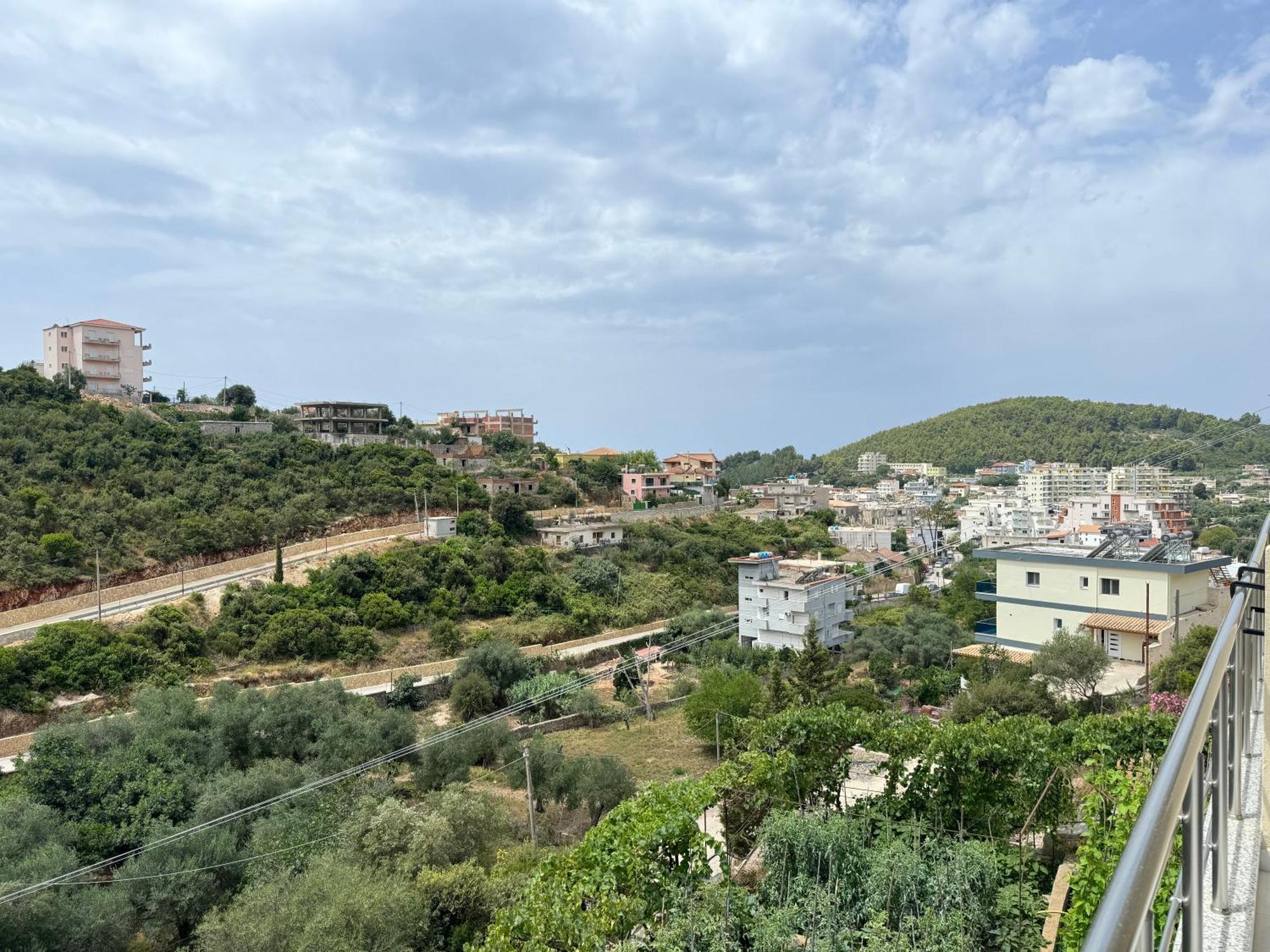 Ion Rooms Himare Exterior photo